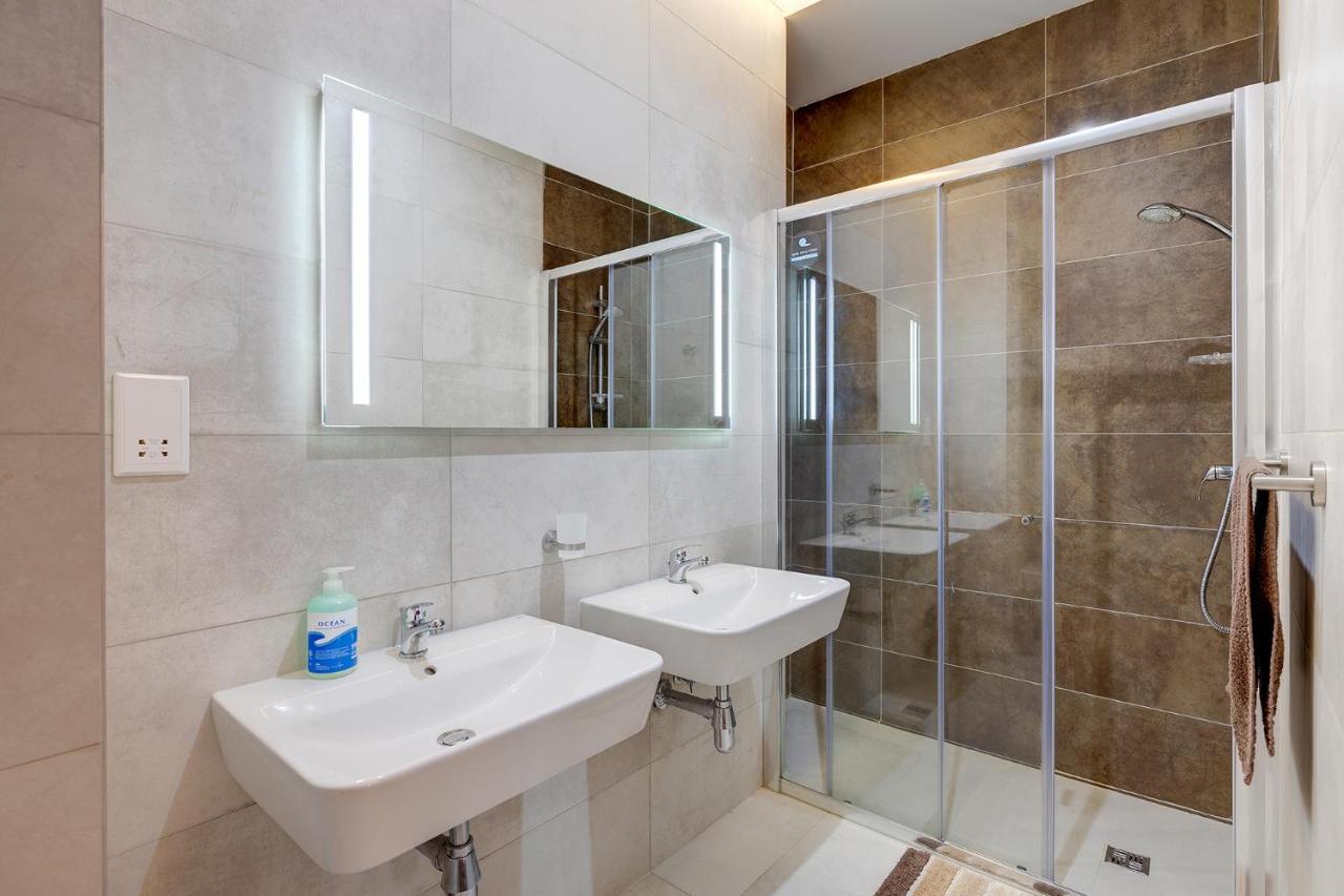 Luxe Apartment With Valletta And Harbour Views Σλιέμα Εξωτερικό φωτογραφία